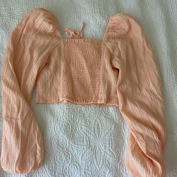 light pink long sleeve blouse - Picture 4 of 4